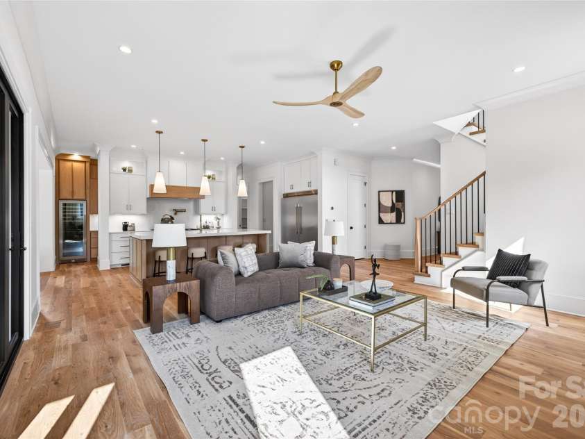 709 Bertonley Avenue, Charlotte, NC 28211.  MLS# CAR4378882, YatesRealty ID 36046. 