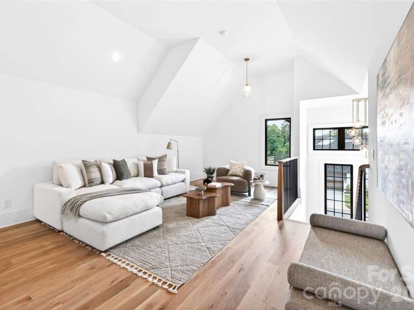 709 Bertonley Avenue, Charlotte, NC 28211.  MLS# CAR4378882, YatesRealty ID 36046. 