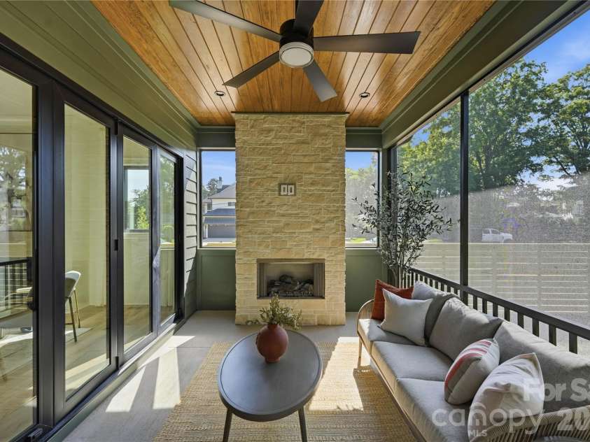 709 Bertonley Avenue, Charlotte, NC 28211.  MLS# CAR4378882, YatesRealty ID 36046. 