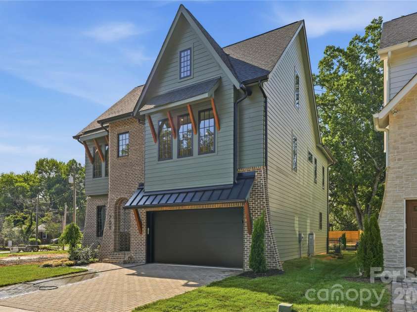 709 Bertonley Avenue, Charlotte, NC 28211.  MLS# CAR4419216, YatesRealty ID 36046. 