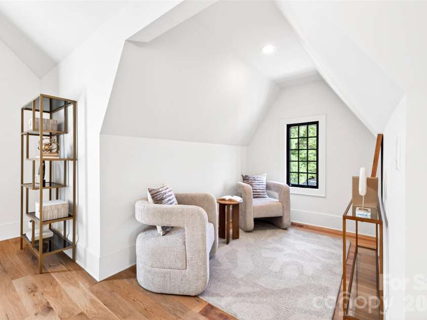 709 Bertonley Avenue, Charlotte, NC 28211.  MLS# CAR4419216, YatesRealty ID 36046. 
