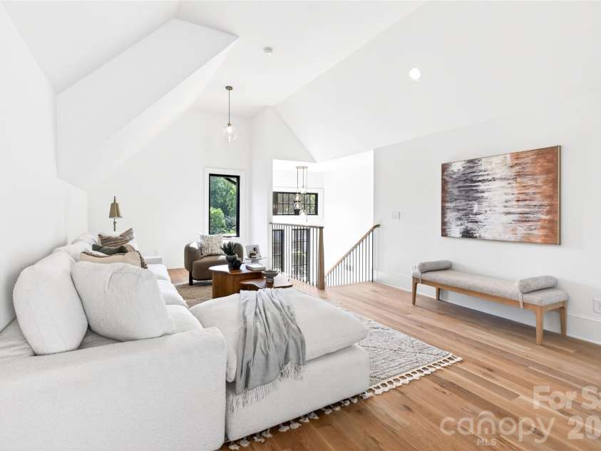 709 Bertonley Avenue, Charlotte, NC 28211.  MLS# CAR4419216, YatesRealty ID 36046. 