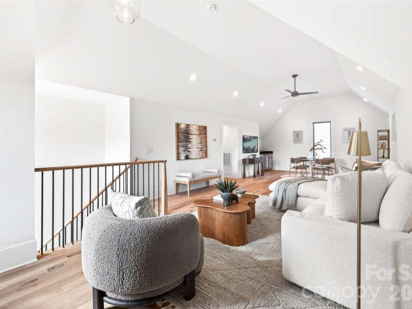 709 Bertonley Avenue, Charlotte, NC 28211.  MLS# CAR4419216, YatesRealty ID 36046. 