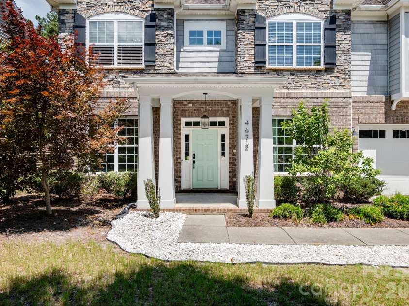 4672 Carrington Drive, Indian Land, SC 29720.  MLS# CAR4389386, YatesRealty ID 36047. Entryway