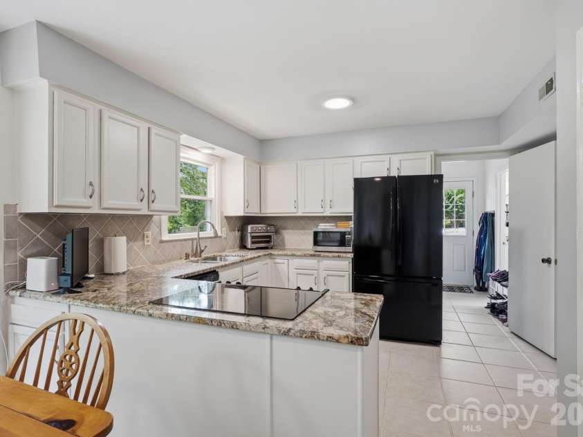 8614 Ducksbill Drive, Charlotte, NC 28277.  MLS# CAR4394654, YatesRealty ID 36048. 