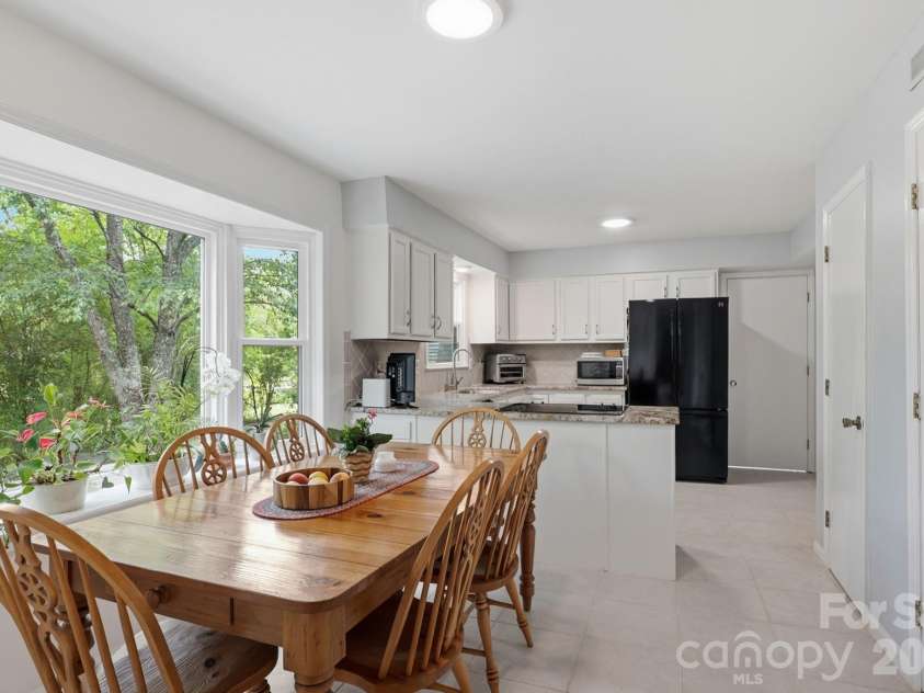 8614 Ducksbill Drive, Charlotte, NC 28277.  MLS# CAR4394654, YatesRealty ID 36048. 