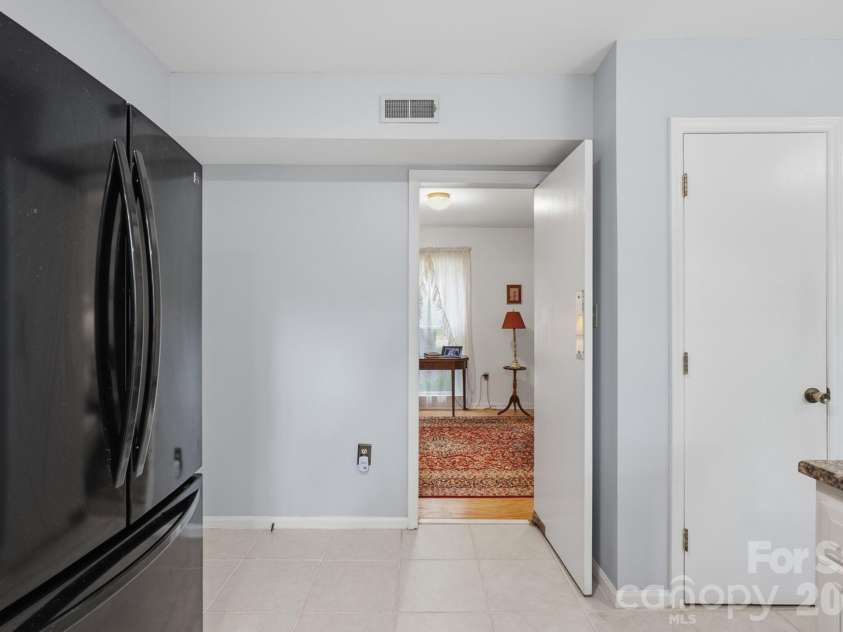 8614 Ducksbill Drive, Charlotte, NC 28277.  MLS# CAR4394654, YatesRealty ID 36048. 