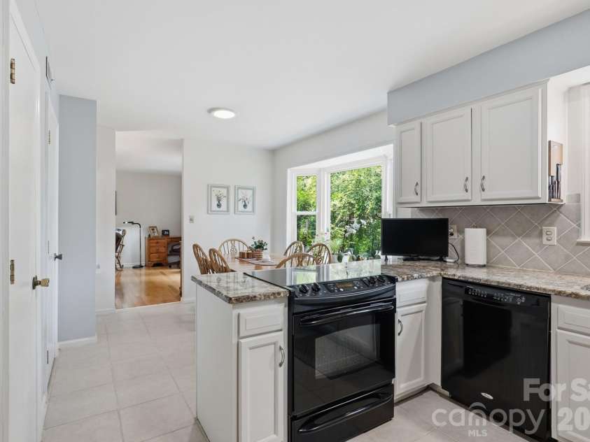 8614 Ducksbill Drive, Charlotte, NC 28277.  MLS# CAR4394654, YatesRealty ID 36048. 