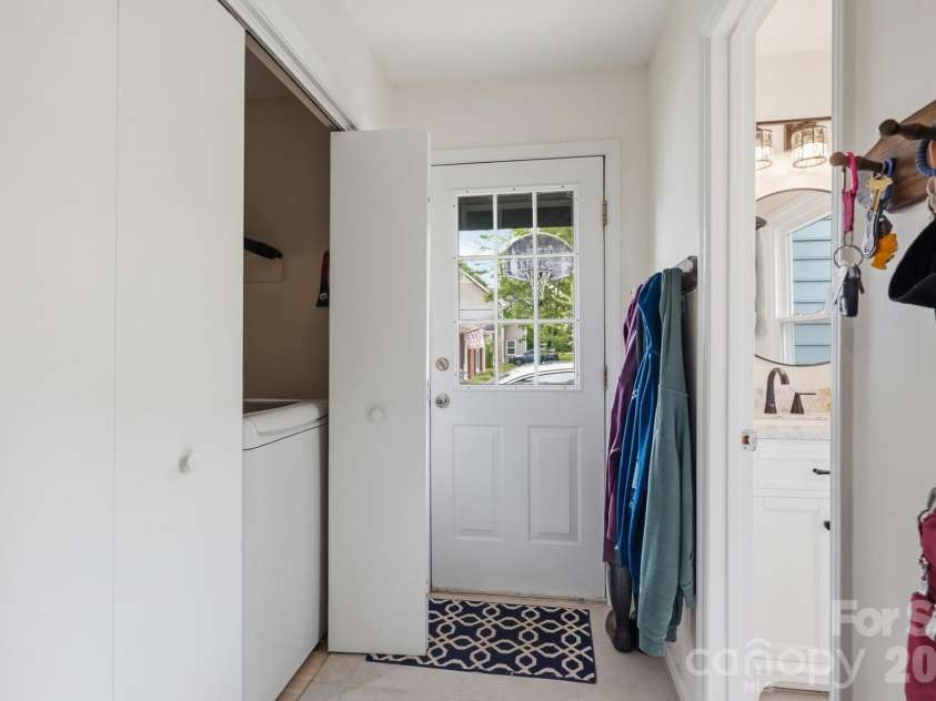 8614 Ducksbill Drive, Charlotte, NC 28277.  MLS# CAR4394654, YatesRealty ID 36048. 