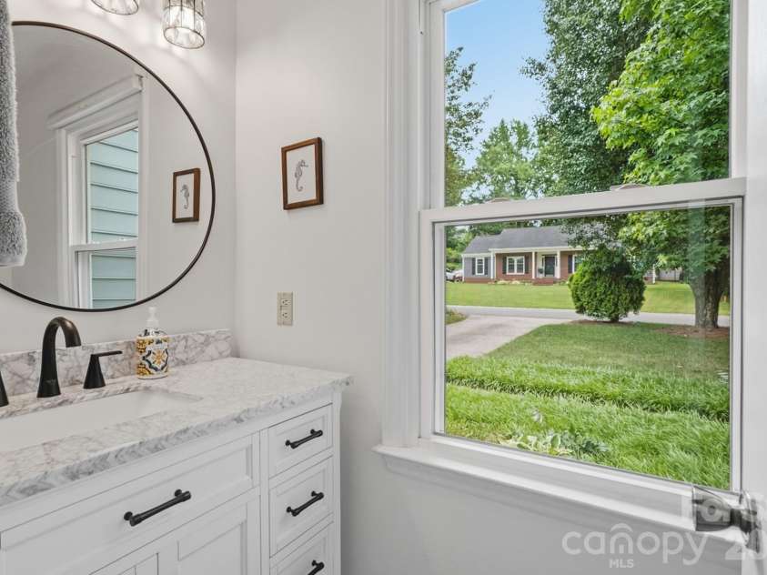 8614 Ducksbill Drive, Charlotte, NC 28277.  MLS# CAR4394654, YatesRealty ID 36048. 