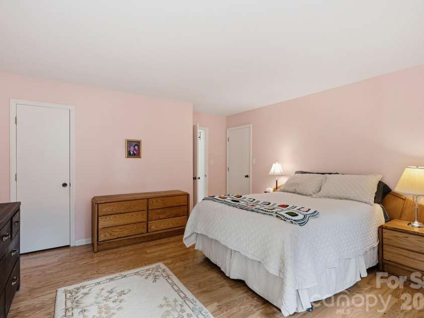 8614 Ducksbill Drive, Charlotte, NC 28277.  MLS# CAR4394654, YatesRealty ID 36048. 