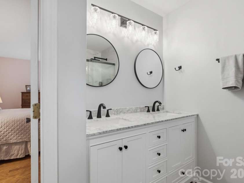 8614 Ducksbill Drive, Charlotte, NC 28277.  MLS# CAR4394654, YatesRealty ID 36048. 