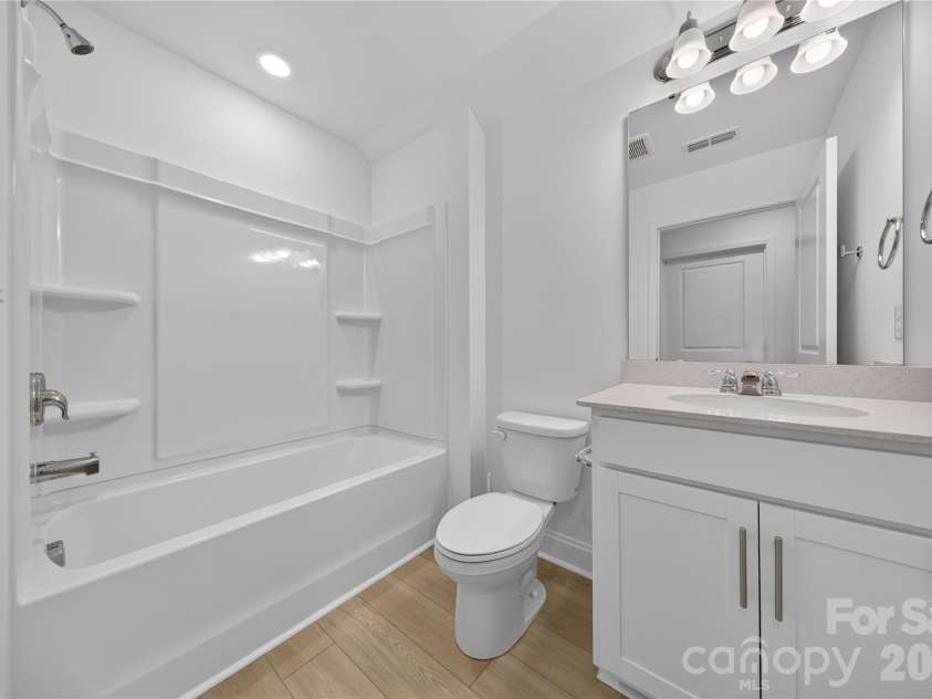 4790 Formation Court, Lancaster, SC 29720.  MLS# CAR4395830, YatesRealty ID 36049. Second Floor Bathroom