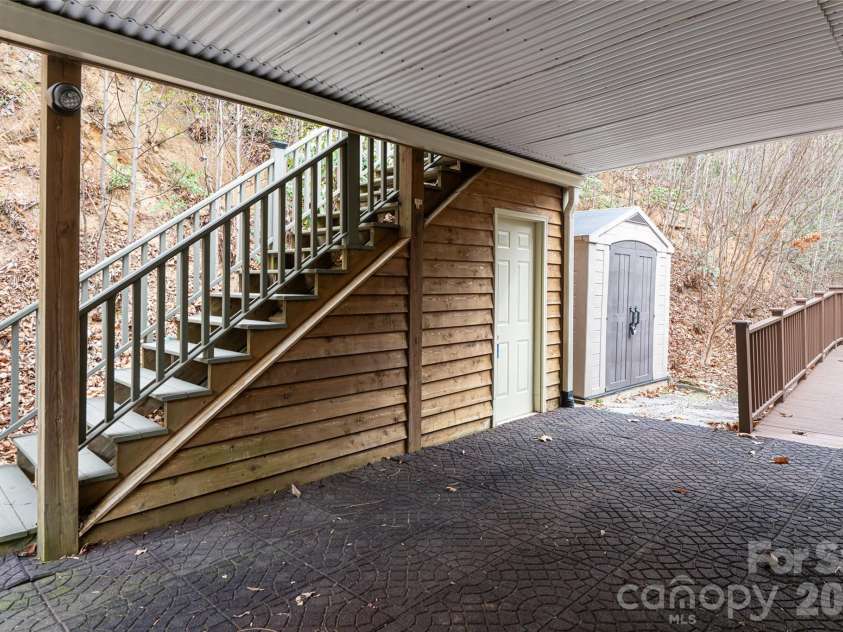 31 Timber Park Drive, Black Mountain, NC 28711.  MLS# CAR4336754, YatesRealty ID 3605. 