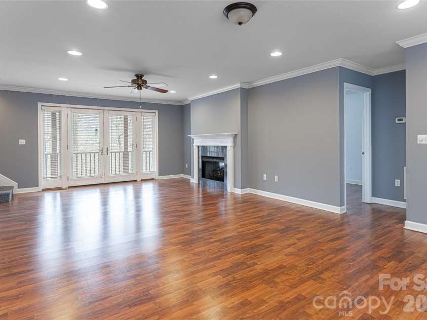 31 Timber Park Drive, Black Mountain, NC 28711.  MLS# CAR4336754, YatesRealty ID 3605. Dining/Living Room