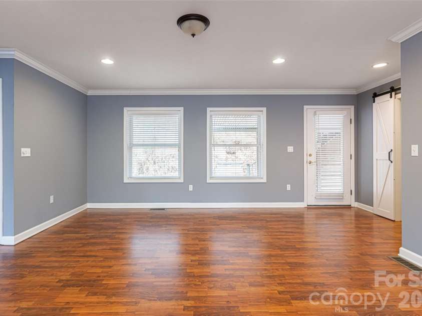 31 Timber Park Drive, Black Mountain, NC 28711.  MLS# CAR4336754, YatesRealty ID 3605. DR