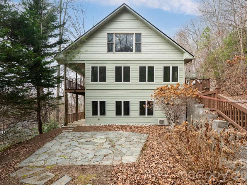 31 Timber Park Drive, Black Mountain, NC 28711.  MLS# CAR4336754, YatesRealty ID 3605. Virtual spring