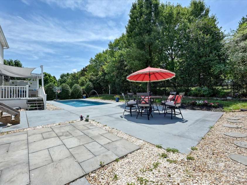 6609 Augustine Way, Charlotte, NC 28270.  MLS# CAR4398233, YatesRealty ID 36052. 