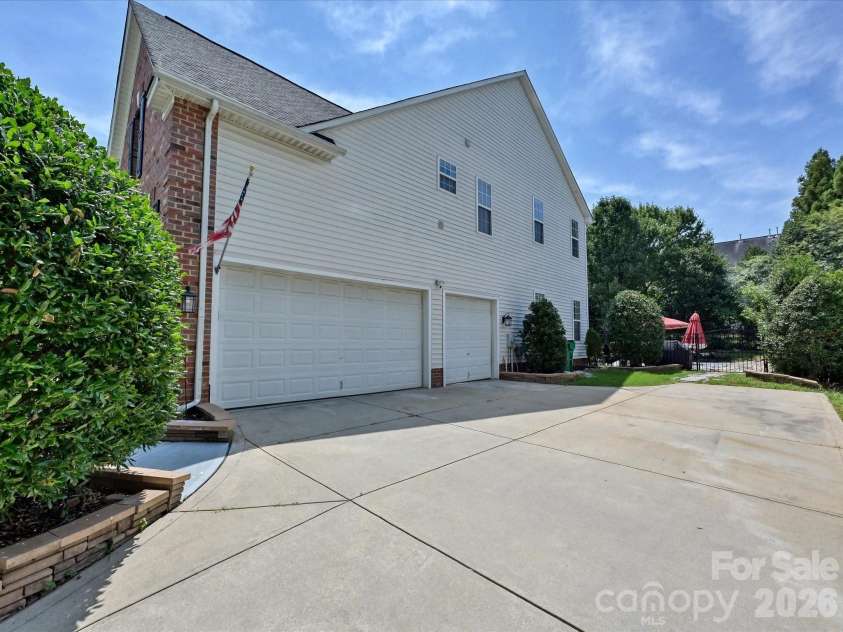 6609 Augustine Way, Charlotte, NC 28270.  MLS# CAR4398233, YatesRealty ID 36052. 