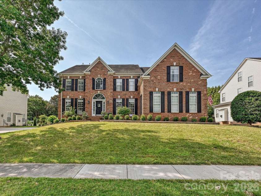 6609 Augustine Way, Charlotte, NC 28270.  MLS# CAR4398233, YatesRealty ID 36052. 