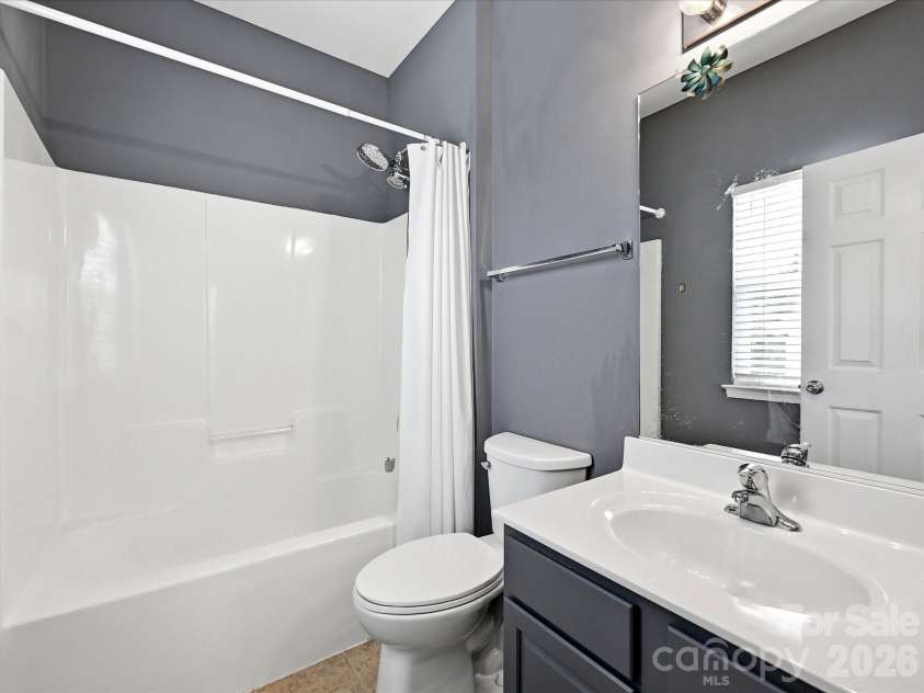 6609 Augustine Way, Charlotte, NC 28270.  MLS# CAR4398233, YatesRealty ID 36052. BR2 Ensuite