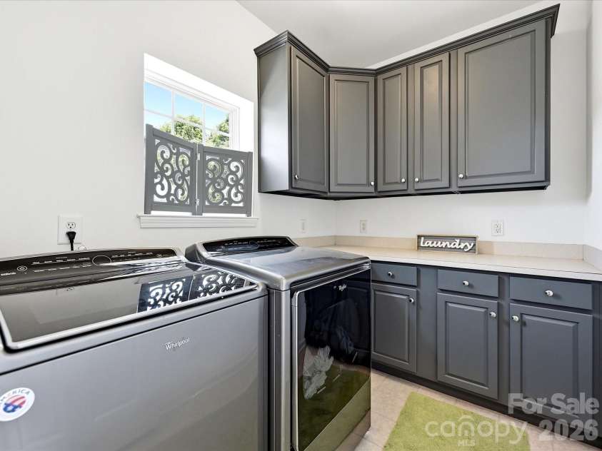6609 Augustine Way, Charlotte, NC 28270.  MLS# CAR4398233, YatesRealty ID 36052. Laundry