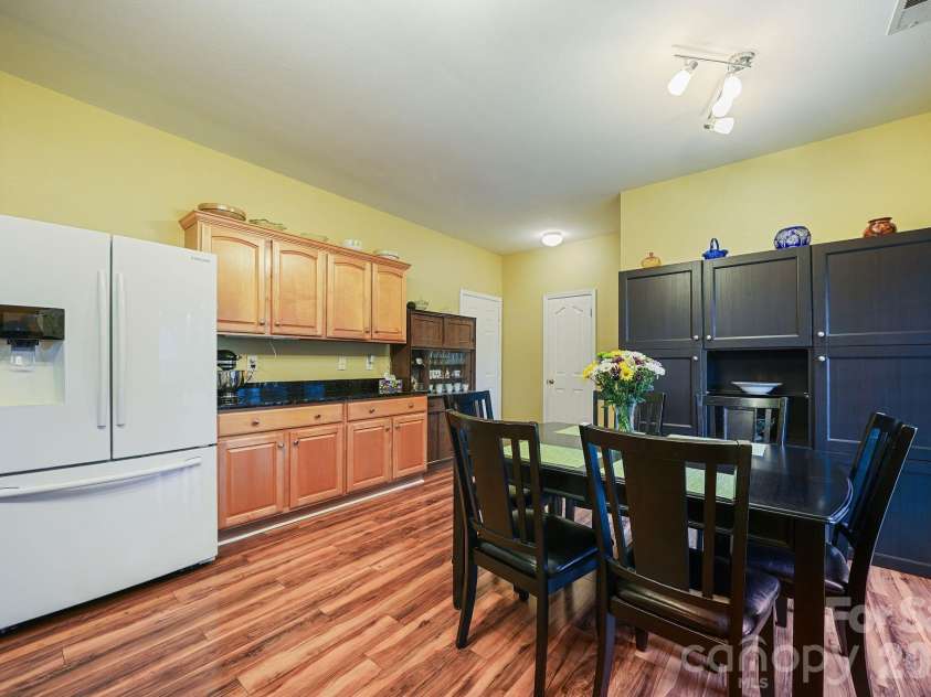 15926 Bubbling Branch Lane, Charlotte, NC 28273.  MLS# CAR4399403, YatesRealty ID 36053. 