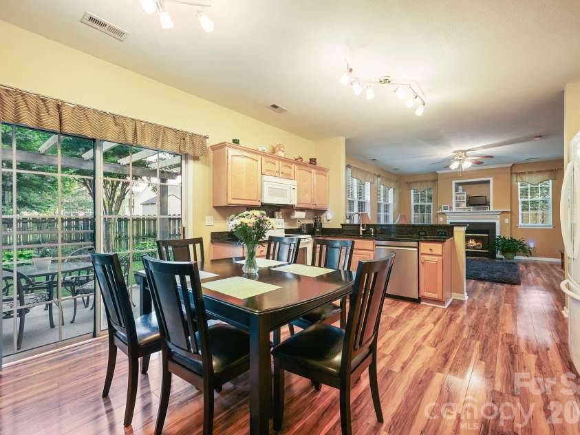 15926 Bubbling Branch Lane, Charlotte, NC 28273.  MLS# CAR4399403, YatesRealty ID 36053. 