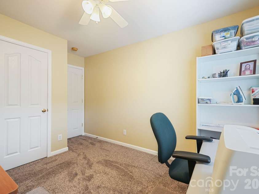 15926 Bubbling Branch Lane, Charlotte, NC 28273.  MLS# CAR4399403, YatesRealty ID 36053. 