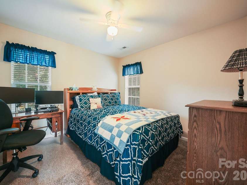 15926 Bubbling Branch Lane, Charlotte, NC 28273.  MLS# CAR4399403, YatesRealty ID 36053. 
