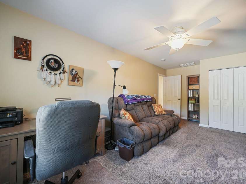 15926 Bubbling Branch Lane, Charlotte, NC 28273.  MLS# CAR4399403, YatesRealty ID 36053. 