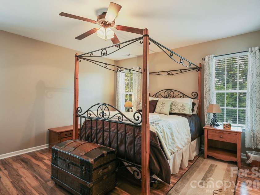 15926 Bubbling Branch Lane, Charlotte, NC 28273.  MLS# CAR4399403, YatesRealty ID 36053. 