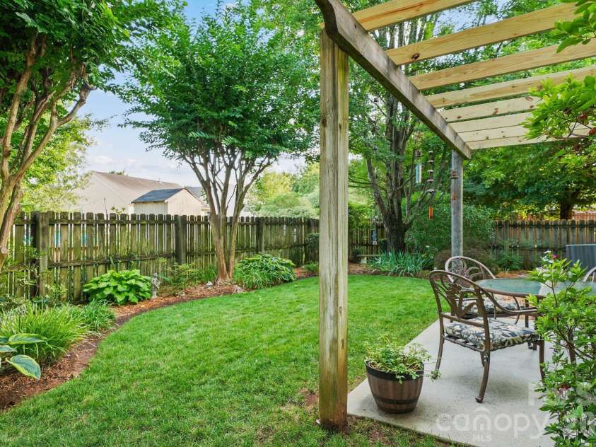 15926 Bubbling Branch Lane, Charlotte, NC 28273.  MLS# CAR4399403, YatesRealty ID 36053. 