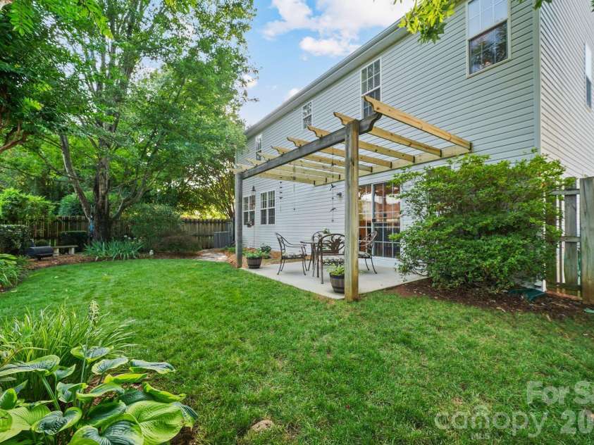 15926 Bubbling Branch Lane, Charlotte, NC 28273.  MLS# CAR4399403, YatesRealty ID 36053. 