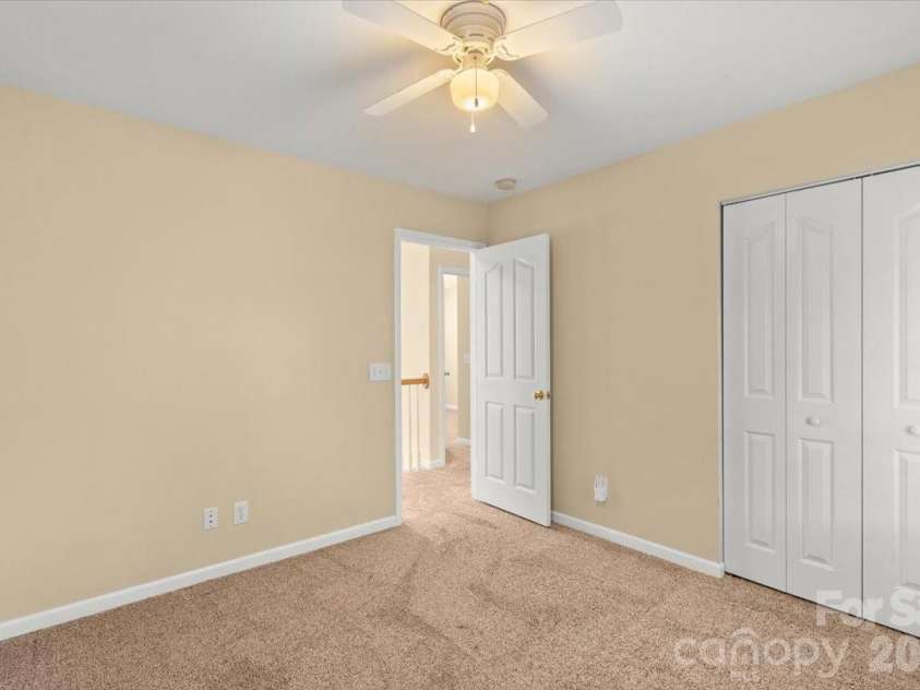 15926 Bubbling Branch Lane, Charlotte, NC 28273.  MLS# CAR4399403, YatesRealty ID 36053. 