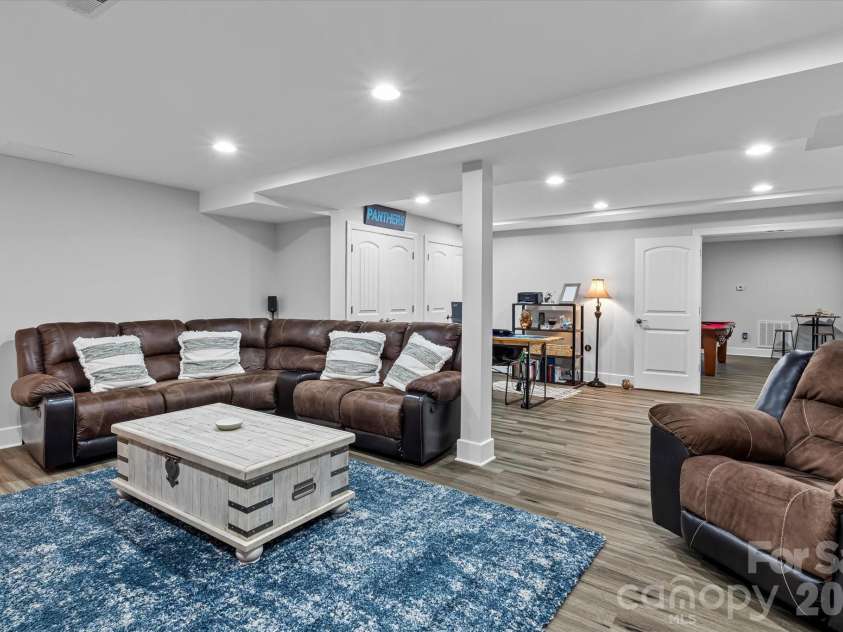 115 Orchard Farm Lane, Mooresville, NC 28117.  MLS# CAR4400248, YatesRealty ID 36057. 