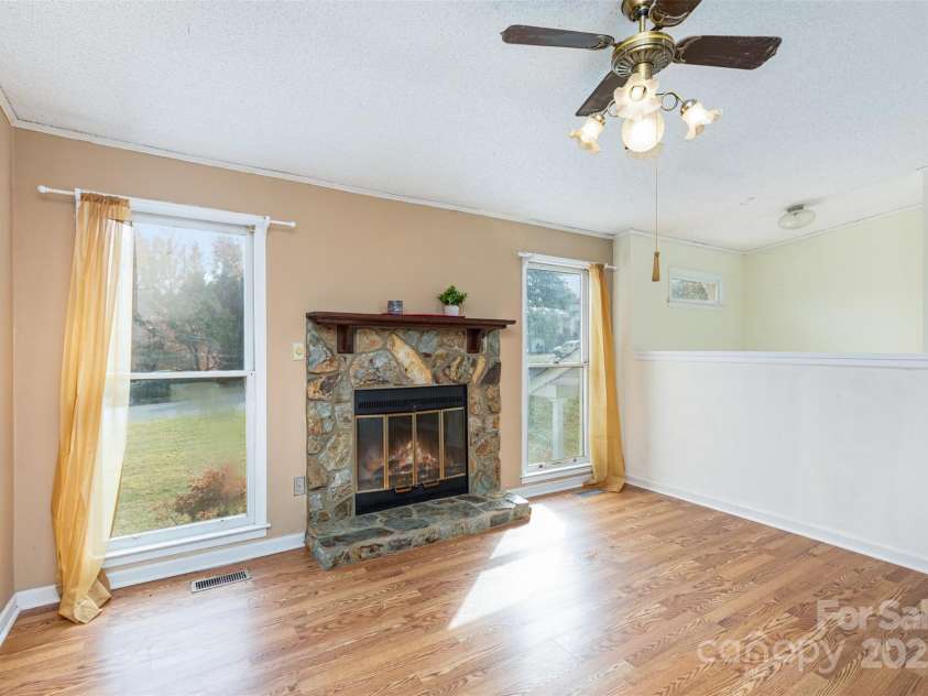 11031 Mallard Crossing Drive, Charlotte, NC 28262.  MLS# CAR4317615, YatesRealty ID 3606. 