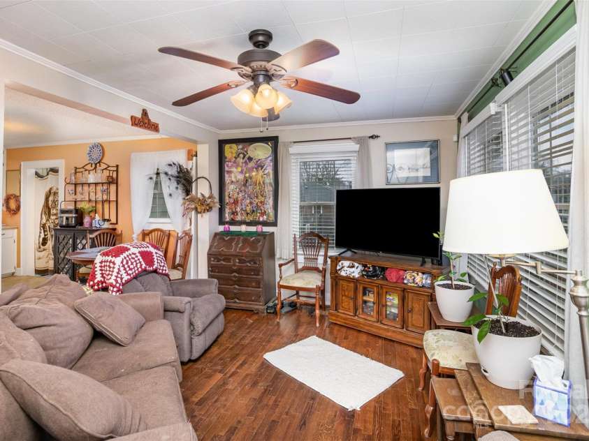 306 2nd Street, Cherryville, NC 28021.  MLS# CAR4222761, YatesRealty ID 3606. 