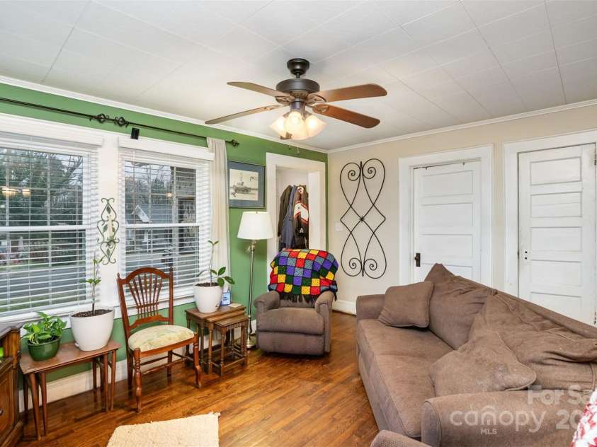 306 2nd Street, Cherryville, NC 28021.  MLS# CAR4222761, YatesRealty ID 3606. 