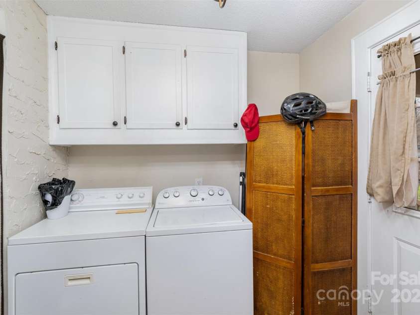 306 2nd Street, Cherryville, NC 28021.  MLS# CAR4222761, YatesRealty ID 3606. 