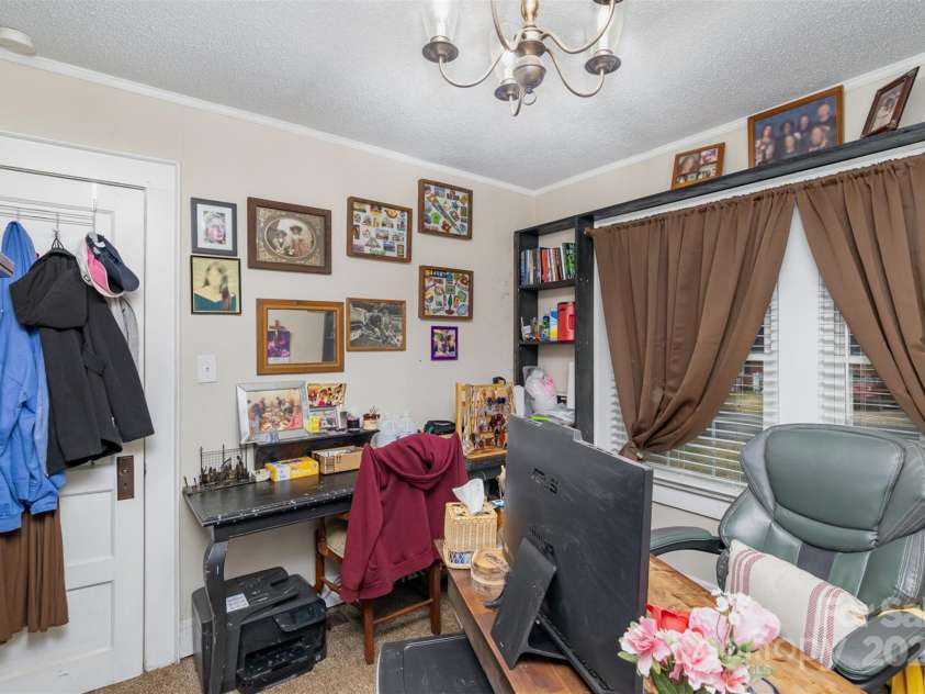 306 2nd Street, Cherryville, NC 28021.  MLS# CAR4222761, YatesRealty ID 3606. 