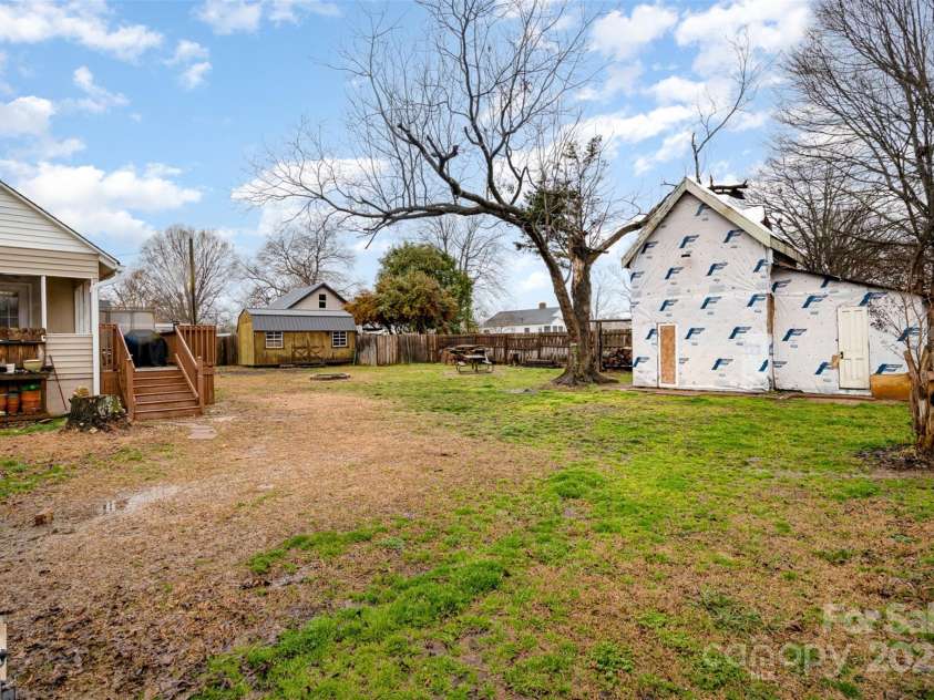 306 2nd Street, Cherryville, NC 28021.  MLS# CAR4222761, YatesRealty ID 3606. 