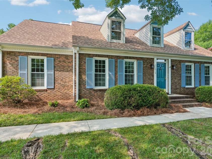 11616 Parks Farm Lane, Charlotte, NC 28277.  MLS# CAR4400042, YatesRealty ID 36060. 