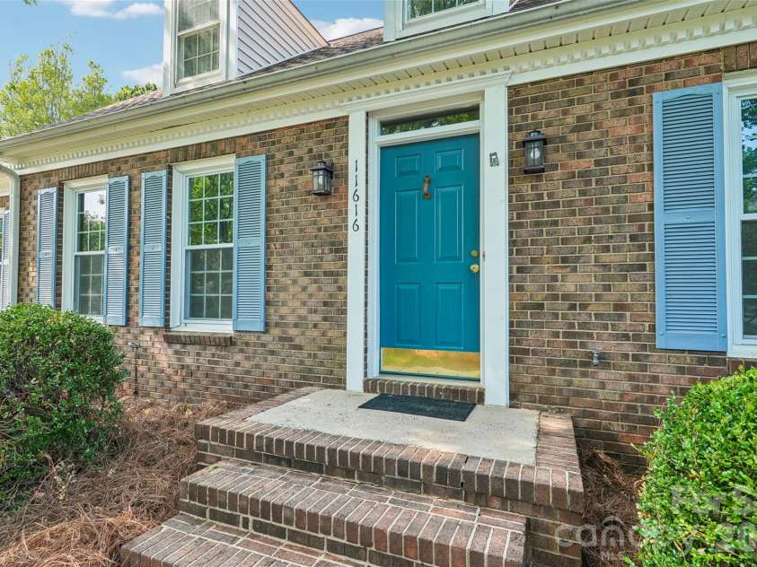 11616 Parks Farm Lane, Charlotte, NC 28277.  MLS# CAR4400042, YatesRealty ID 36060. 