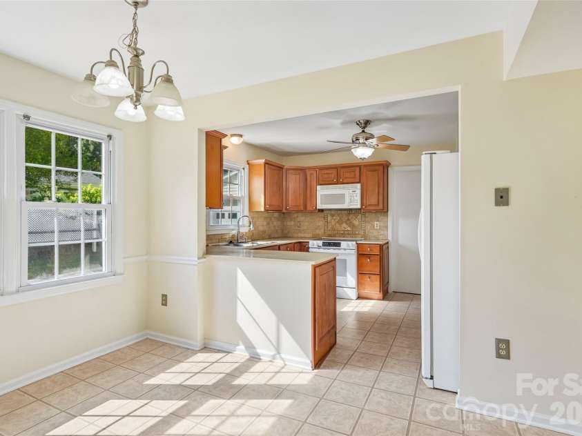 11616 Parks Farm Lane, Charlotte, NC 28277.  MLS# CAR4400042, YatesRealty ID 36060. 