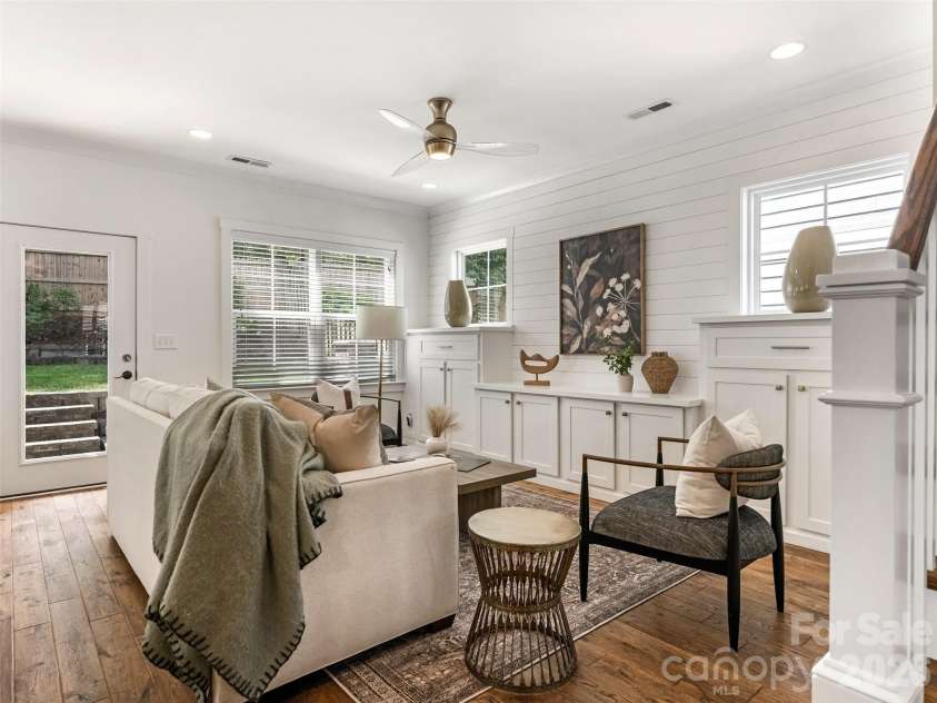 1412 Sumter Avenue, Charlotte, NC 28208.  MLS# CAR4401648, YatesRealty ID 36062. 