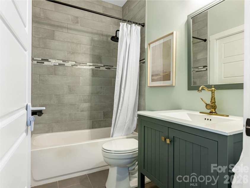 1412 Sumter Avenue, Charlotte, NC 28208.  MLS# CAR4401648, YatesRealty ID 36062. 