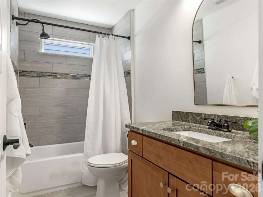 1412 Sumter Avenue, Charlotte, NC 28208.  MLS# CAR4401648, YatesRealty ID 36062. 
