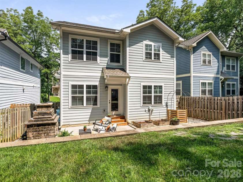 1412 Sumter Avenue, Charlotte, NC 28208.  MLS# CAR4401648, YatesRealty ID 36062. 