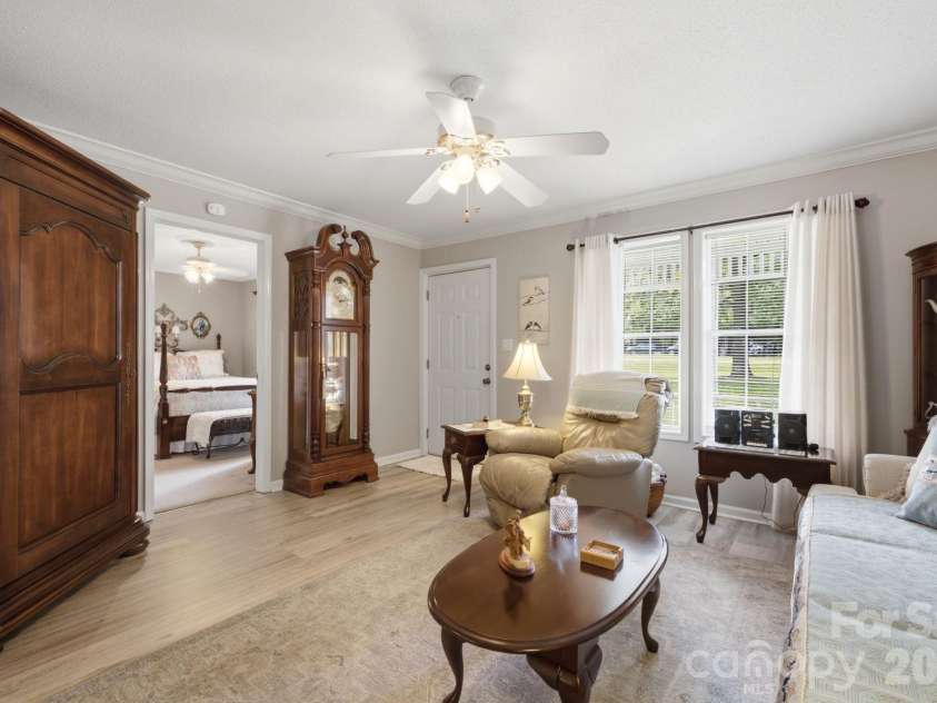 112 23rd Street, Newton, NC 28658.  MLS# CAR4400993, YatesRealty ID 36063. 